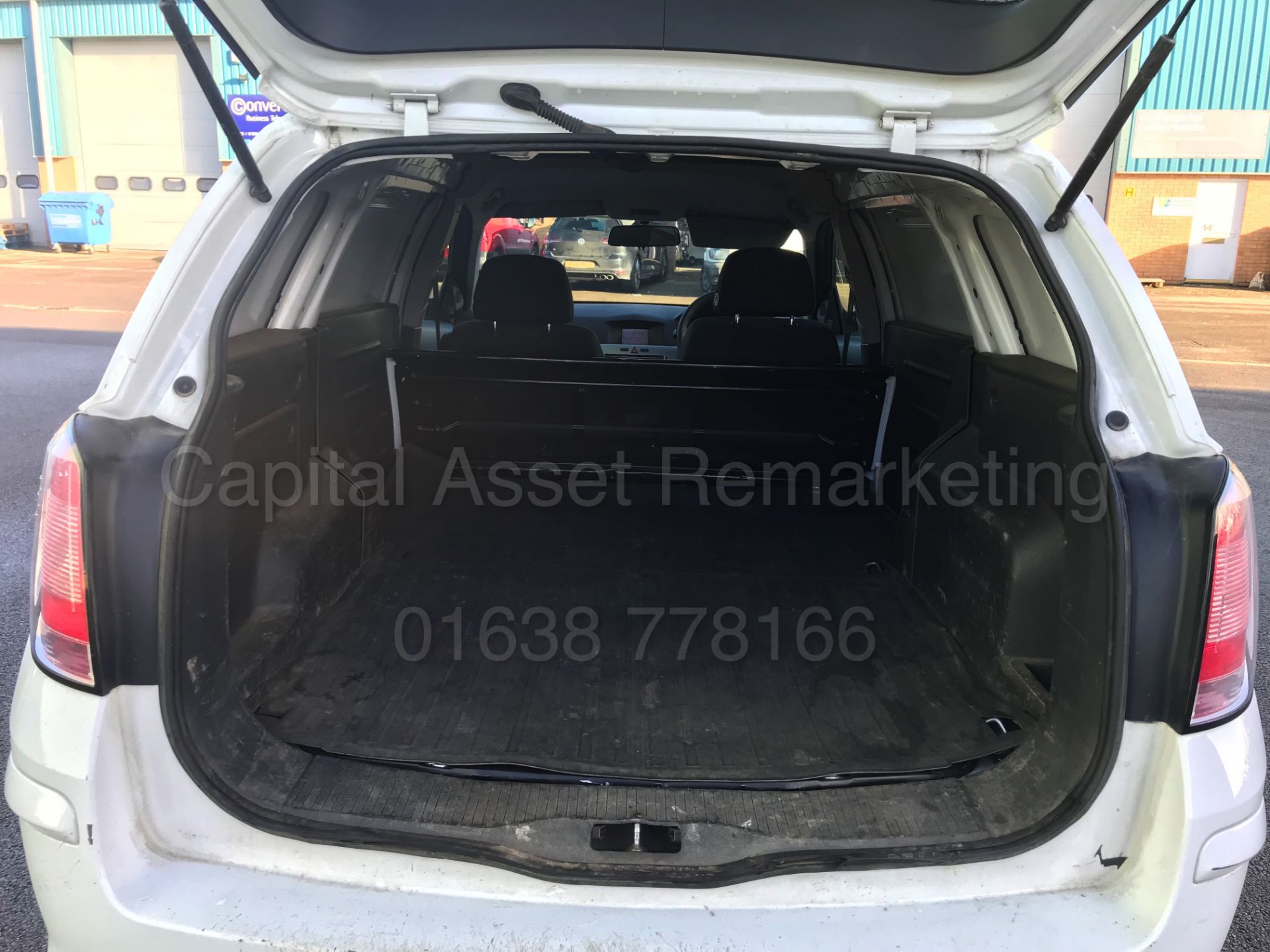 (On Sale) VAUXHALL ASTRA 'CLUB - ECOFLEX' VAN (2013 - 13 REG) '1.7 CDTI - 110 BHP - 6 SPEED - A/C' - Image 14 of 22