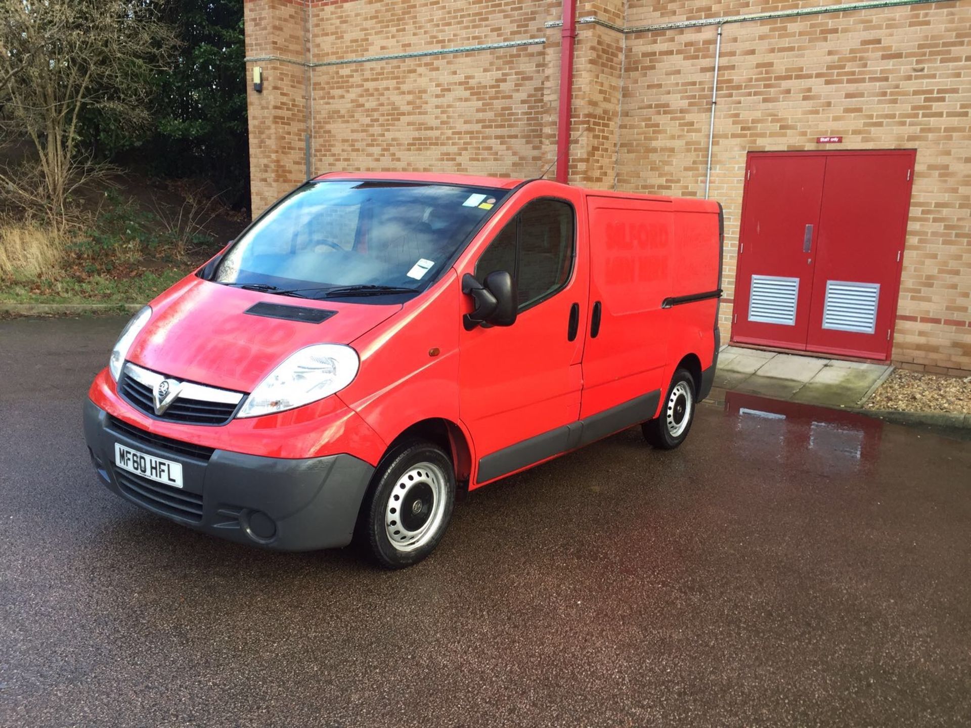 (On Sale) VAUXHALL VIVARO 2.0CDTI SWB - 6 SPEED - (2011 MODEL) 3 SEATER - 1 PREVIOUS OWNER - SLD - Image 4 of 12