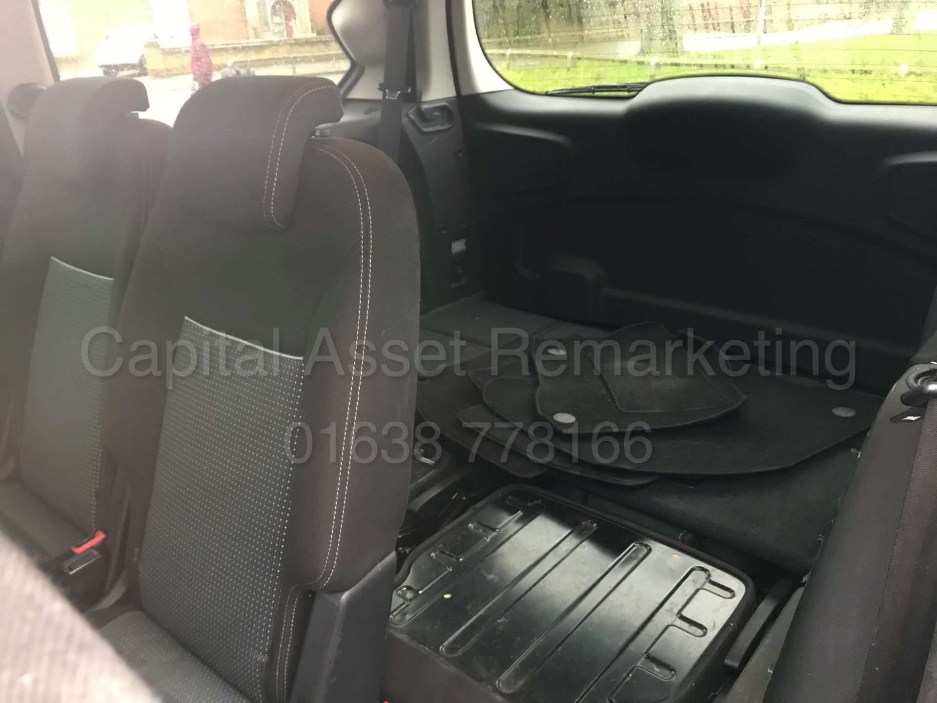 ON SALE FORD GALAXY 'ZETEC' 7 SEATER (2014 - 14 REG) 2.0 TDCI - 140 BHP POWER SHIFT (1 OWNER) FSH!!! - Image 15 of 30