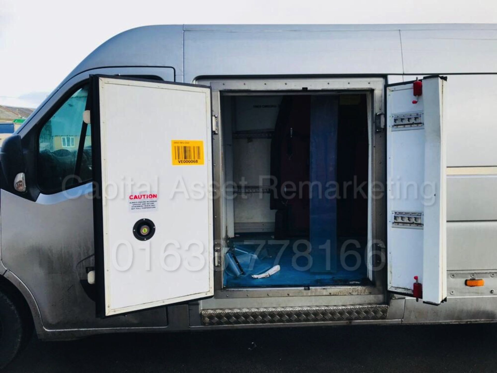 (On Sale) NISSAN NV400 'SE - LWB - FRIDGE / FREEZER VAN' (2014 MODEL) '2.3 DCI - 125 BHP - 6 SPEED' - Image 15 of 33