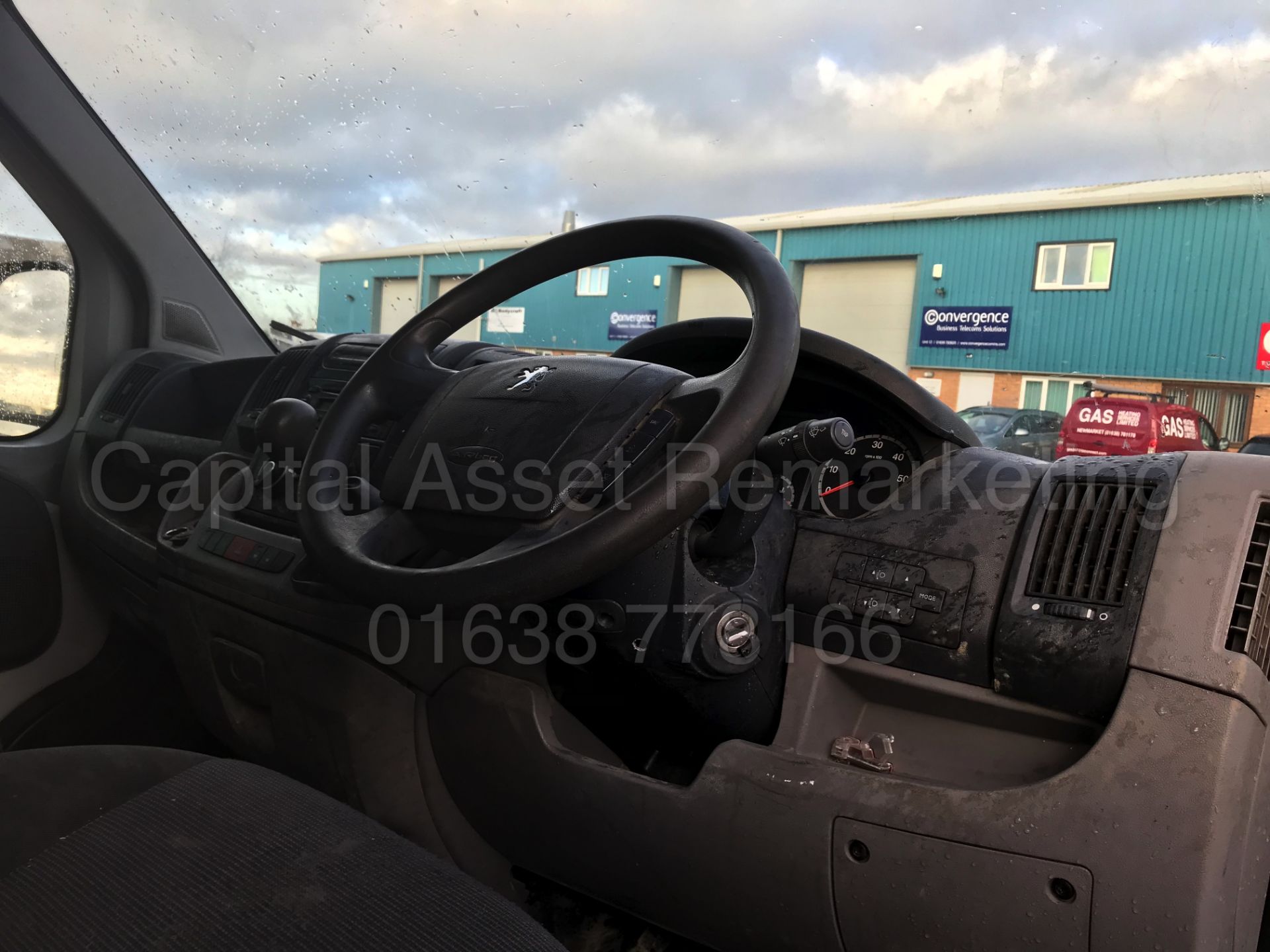 PEUGEOT BOXER 'PROFESSIONAL' SWB (2010 - 10 REG) '2.2 HDI - 100 BHP' **AIR CON** (NO VAT - SAVE 20%) - Image 16 of 23