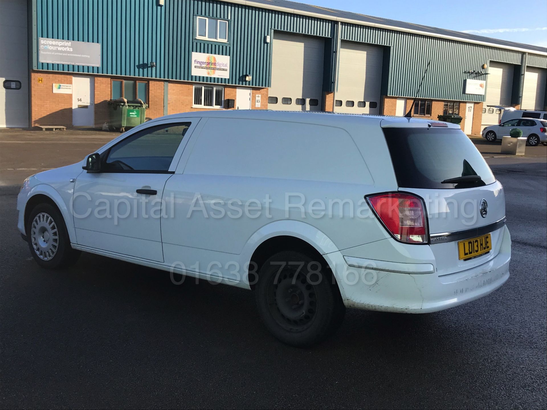 (On Sale) VAUXHALL ASTRA 'CLUB - ECOFLEX' VAN (2013 - 13 REG) '1.7 CDTI - 110 BHP - 6 SPEED - A/C' - Image 7 of 22