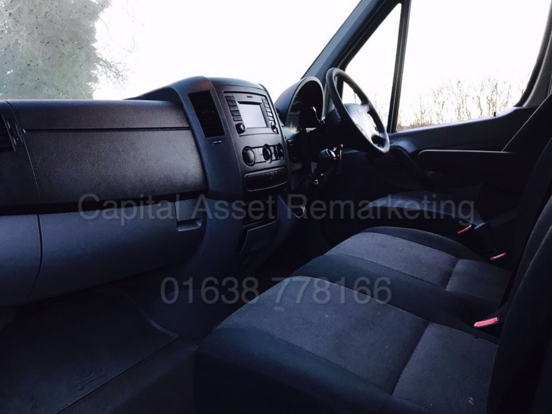 (ON SALE) VOLKSWAGEN CRAFTER CR35 2.0TDI "136" LWB HI TOP- 6 SPEED- 15 REG - 1 OWNER - CRUISE! - Image 6 of 14