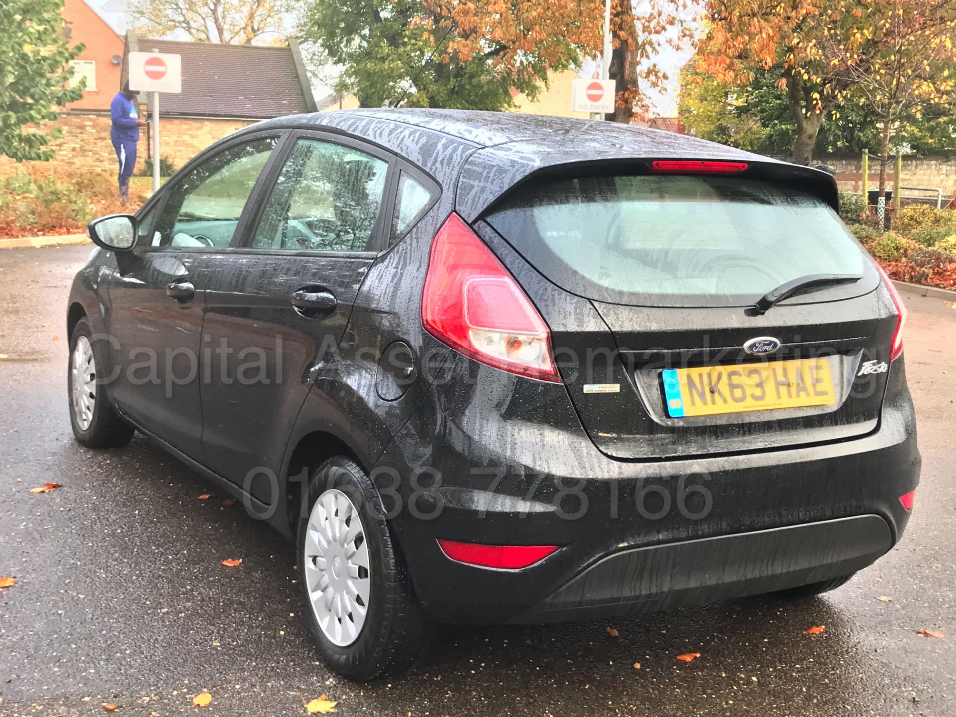 On Sale FORD FIESTA 1.6TDCI 5 DOOR HATCHBACK - "BLACK" (2014) MODEL - 1 OWNER - AIR CON GREAT SPEC - - Image 4 of 28