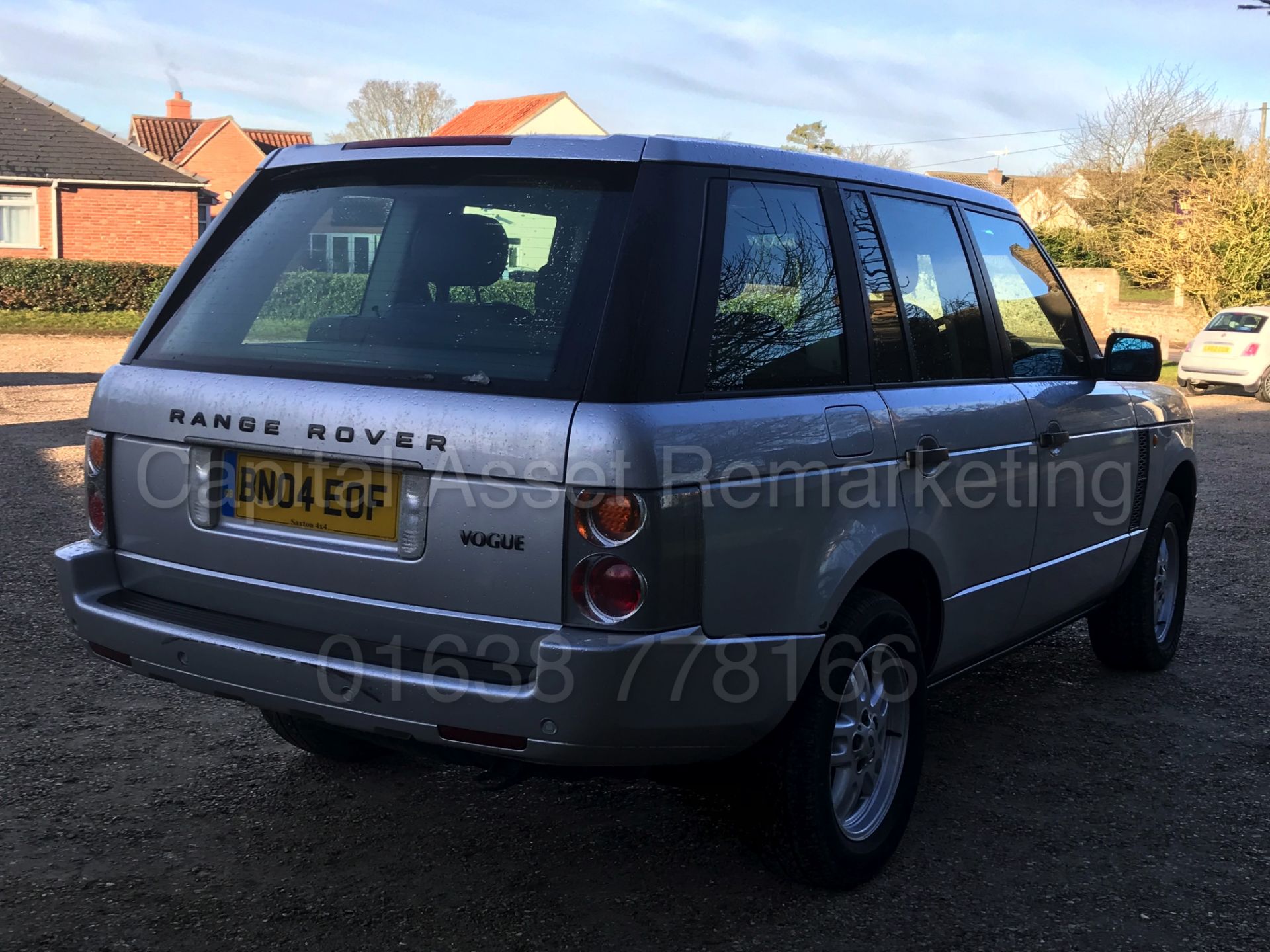 RANGE ROVER VOGUE (2004 - 04 REG) '2.9 TD6 - 177 BHP - AUTO - LEATHER - SAT NAV' (NO VAT - SAVE 20%) - Image 9 of 38