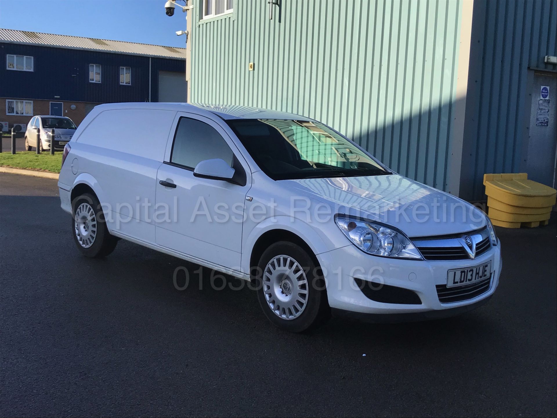 (On Sale) VAUXHALL ASTRA 'CLUB - ECOFLEX' VAN (2013 - 13 REG) '1.7 CDTI - 110 BHP - 6 SPEED - A/C' - Image 2 of 22