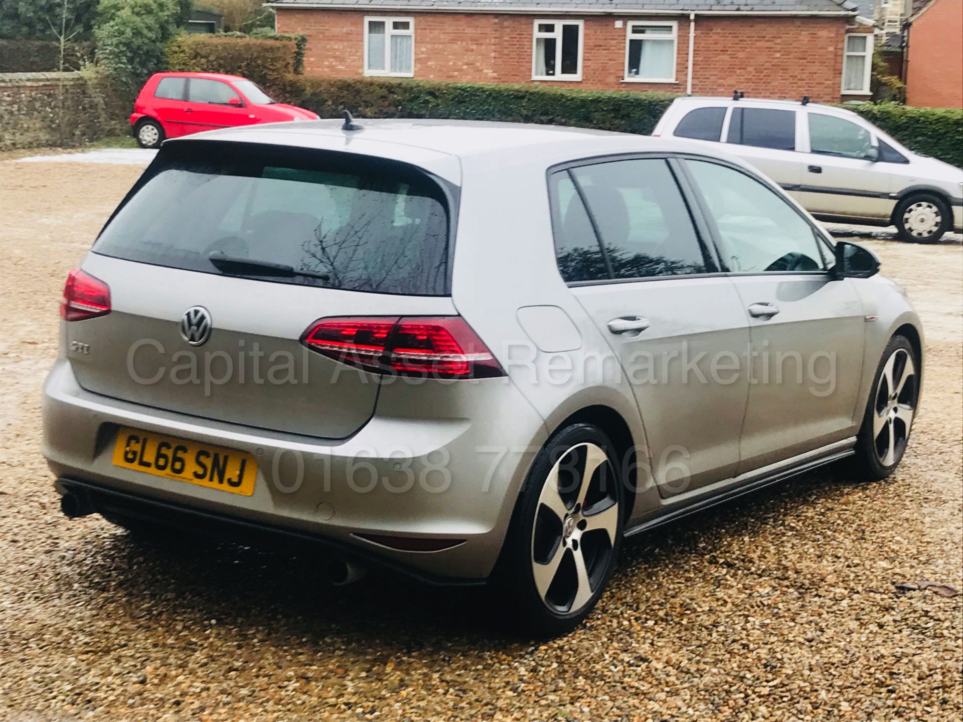 VOLKSWAGEN GOLF 'GTI' 5 DOOR HATCHBACK (2016 - 66 REG) '2.0 GTI - DSG - 220 BHP - SAT NAV' (1 OWNER) - Image 6 of 46