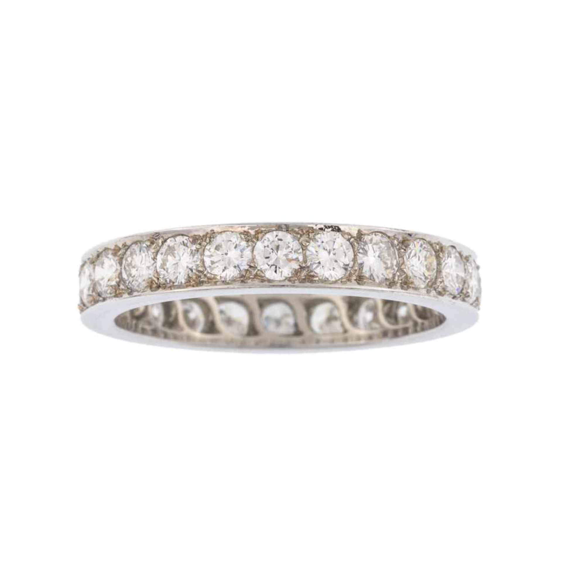 FEDE IN BRILLANTI| DIAMOND WEDDING RING Fede in oro bianco e brillanti ct 3,84, g 7,00. Misura