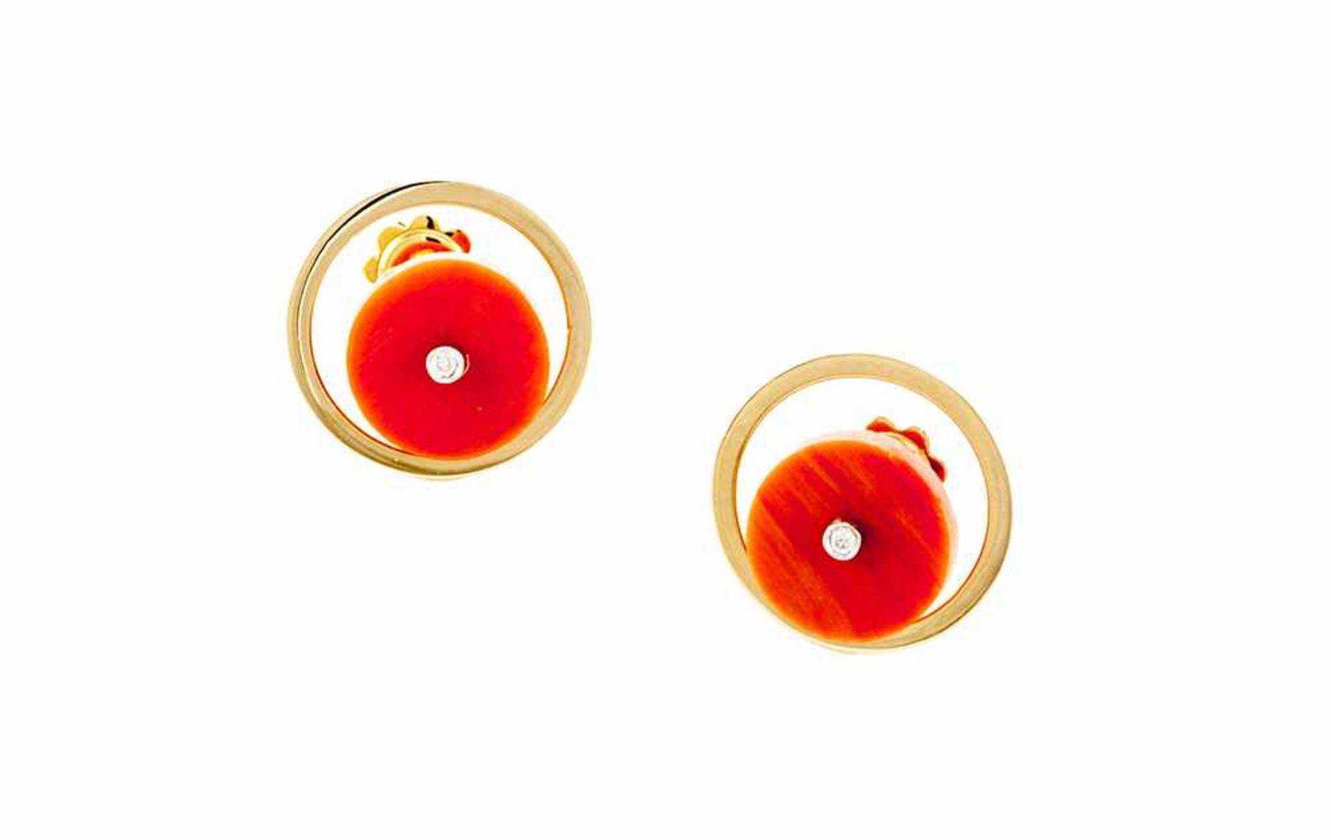 REPOSSI ORECCHINI| REPOSSI EARRINGS Orecchini in oro giallo con disco di corallo cerasuolo e due