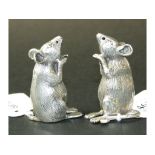 A pair of silver novelty mice salt and p