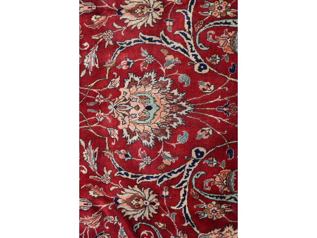A Persian Tabriz carpet, 371 x 280 cm - Image 3 of 4