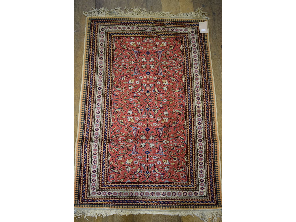 A Hereke rug, 133 x 90 cm