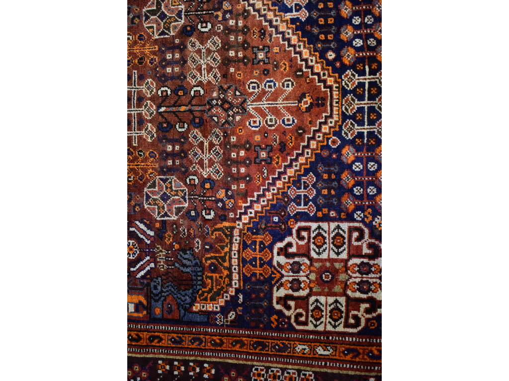 A Persian Qashqai Rug, 250 x 168 cm - Image 3 of 3