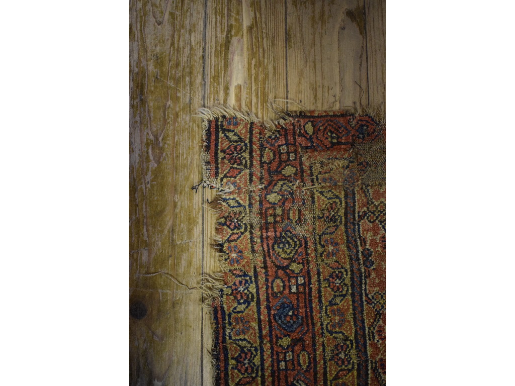 A Persian runner, with stylised floral m - Image 6 of 11