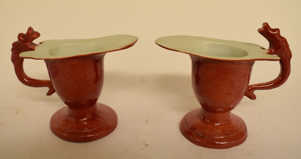 A pair of Chinese porcelain coral red sa - Bild 2 aus 7