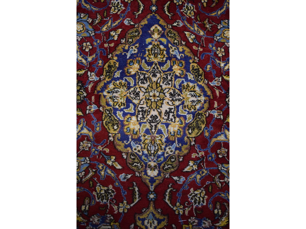 A Persian Qum Rug, 202 x 135 cm - Image 3 of 3