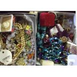 Assorted costume jewellery