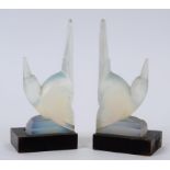 A pair of Etling opalescent glass 'Bird'