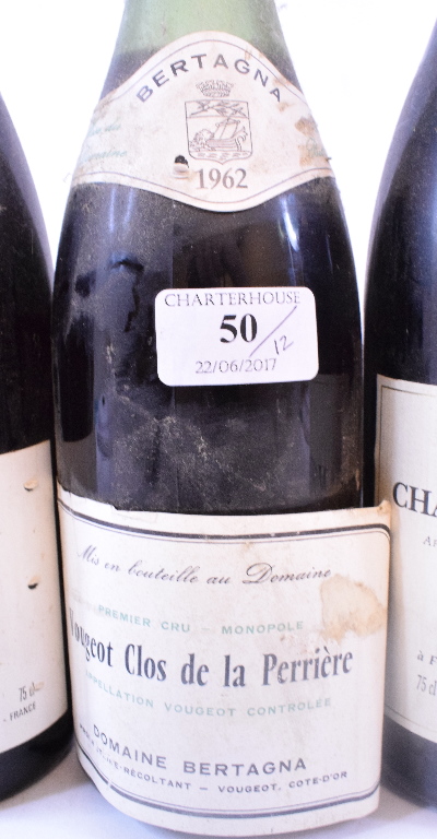 A bottle of Chateau Brane Cantenac Margaux, 1966, a bottle of Chateaunuf du Pape, 2002, - Bild 7 aus 14