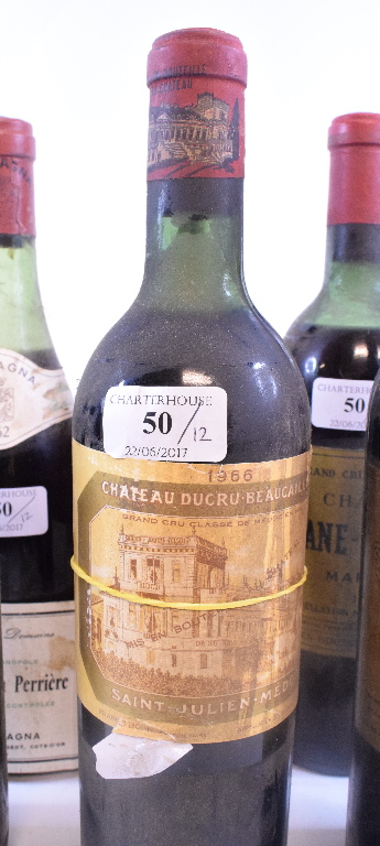 A bottle of Chateau Brane Cantenac Margaux, 1966, a bottle of Chateaunuf du Pape, 2002, - Bild 13 aus 14