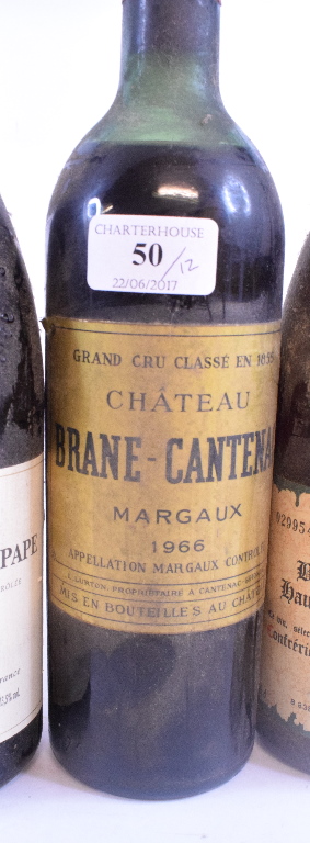 A bottle of Chateau Brane Cantenac Margaux, 1966, a bottle of Chateaunuf du Pape, 2002, - Bild 5 aus 14