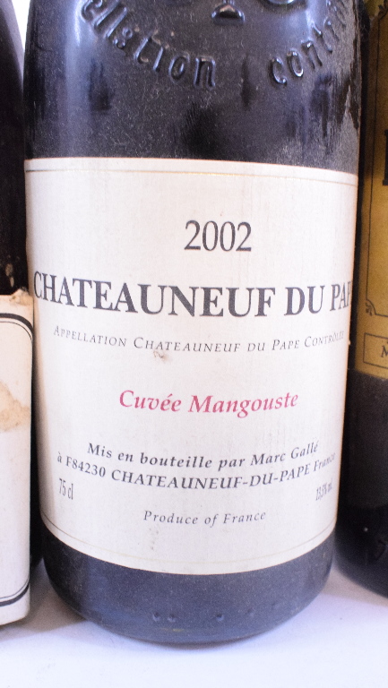A bottle of Chateau Brane Cantenac Margaux, 1966, a bottle of Chateaunuf du Pape, 2002, - Bild 6 aus 14