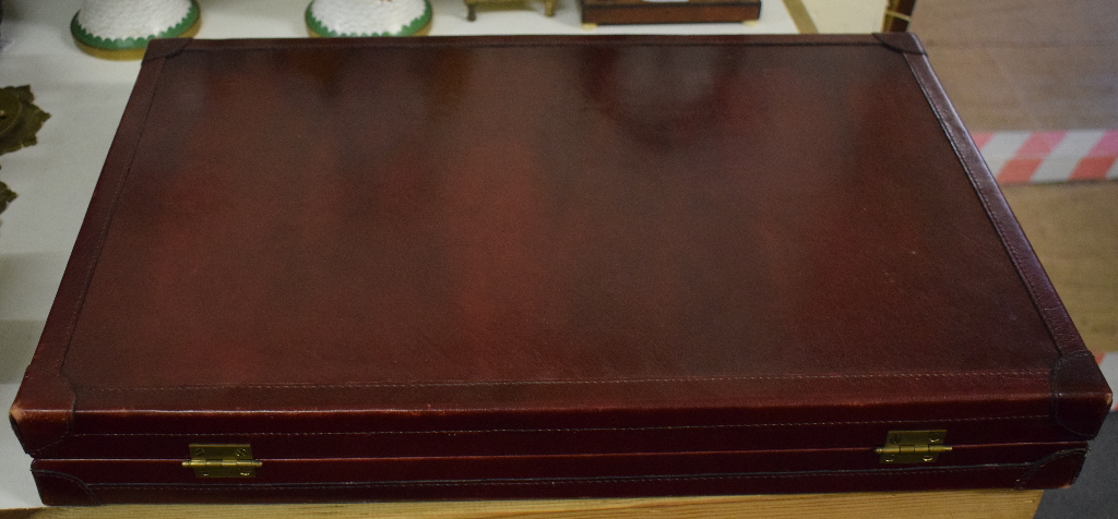 An Etienne Aigner leather backgammon set, - Image 9 of 9