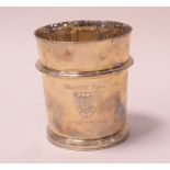 A silver commemorative beaker, Trinity Hall 1350-2000, London 2000, approx. 9.2 ozt, 9.