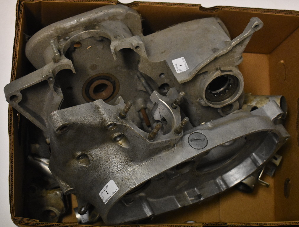 Assorted Triumph Tiger 750V engine spares, including crank case number 000700, pot, - Bild 3 aus 4