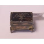 An Edwardian silver and tortoiseshell trinket box, William Comyns, London 1907, 5 cm wide,