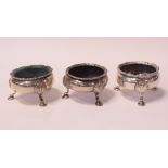 Three George II/III silver salts, with shell cap legs, London 1758/60, approx. 7.