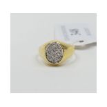 A gentleman's 18ct gold ring, set diamonds, approx.