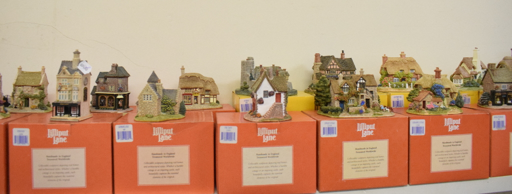 Forty two Lilliput Lane groups, including Shades of Summer, L2125, - Image 2 of 5