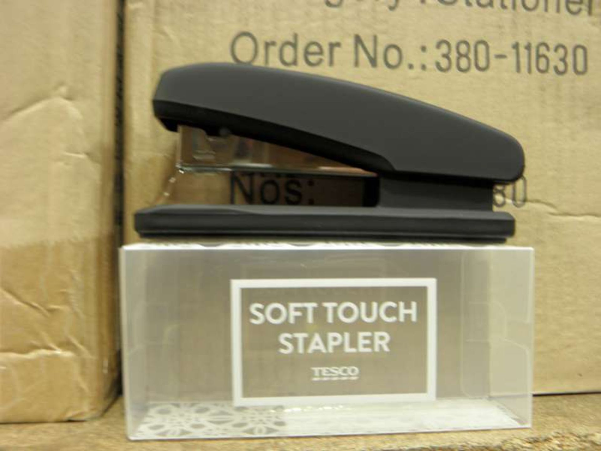 400 X SOFT TOUCH STAPLERS IN 10 BOXES