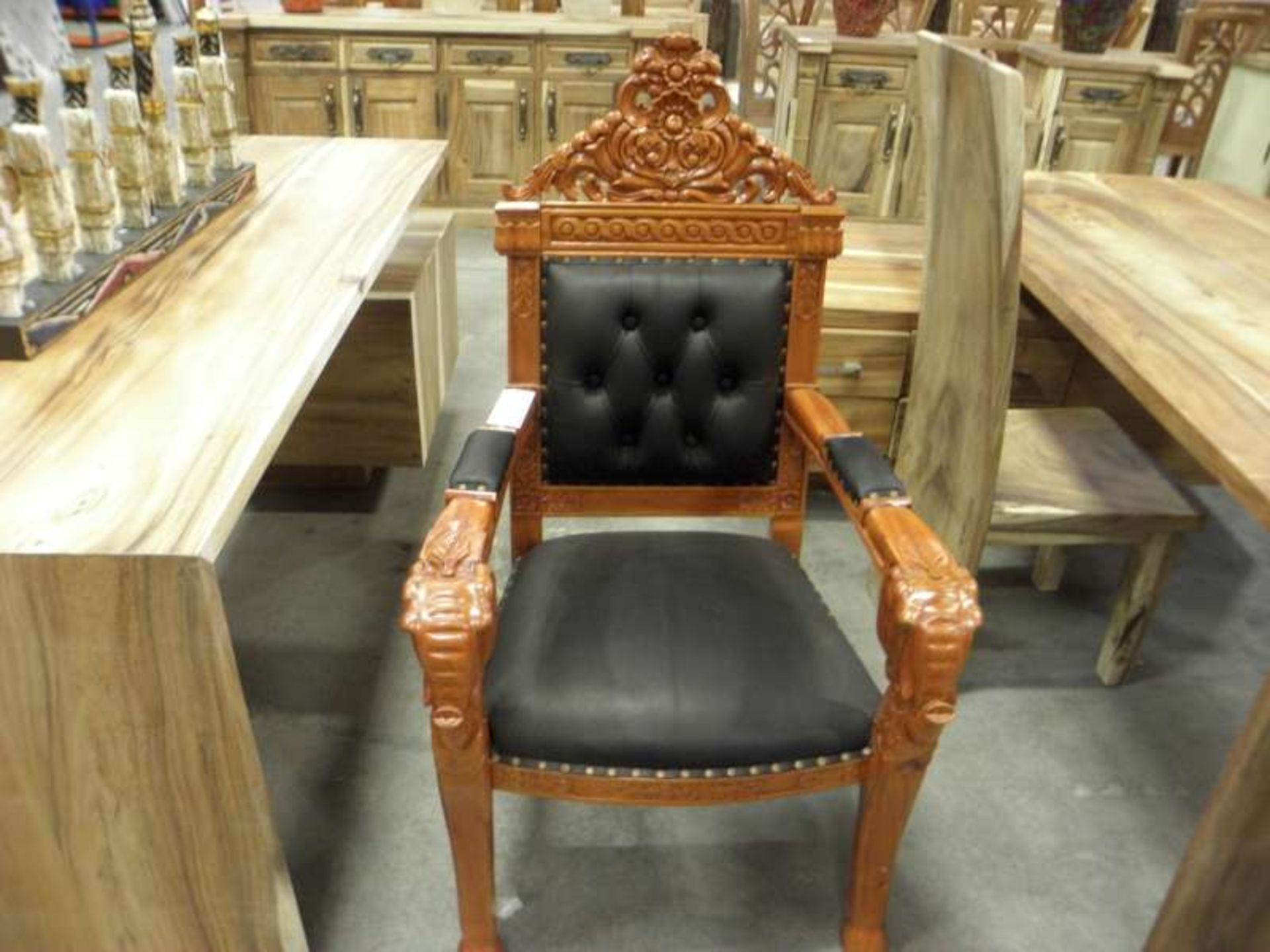 THRONE CHAIR WITH ELEPHANT HEAD DETAIL RRP £395.00