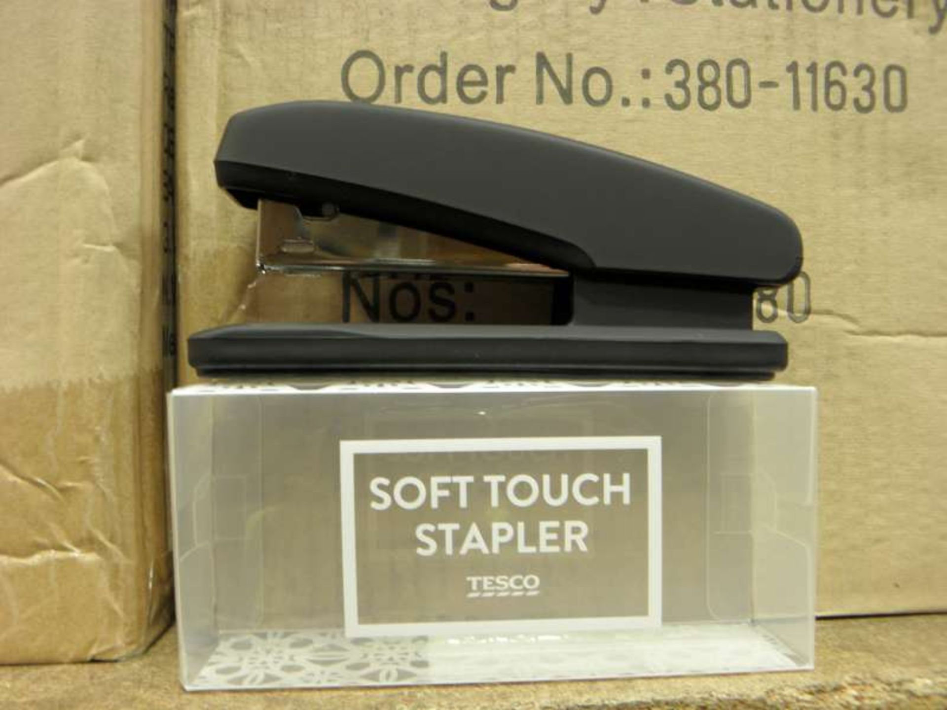 400 X SOFT TOUCH STAPLERS IN 10 BOXES