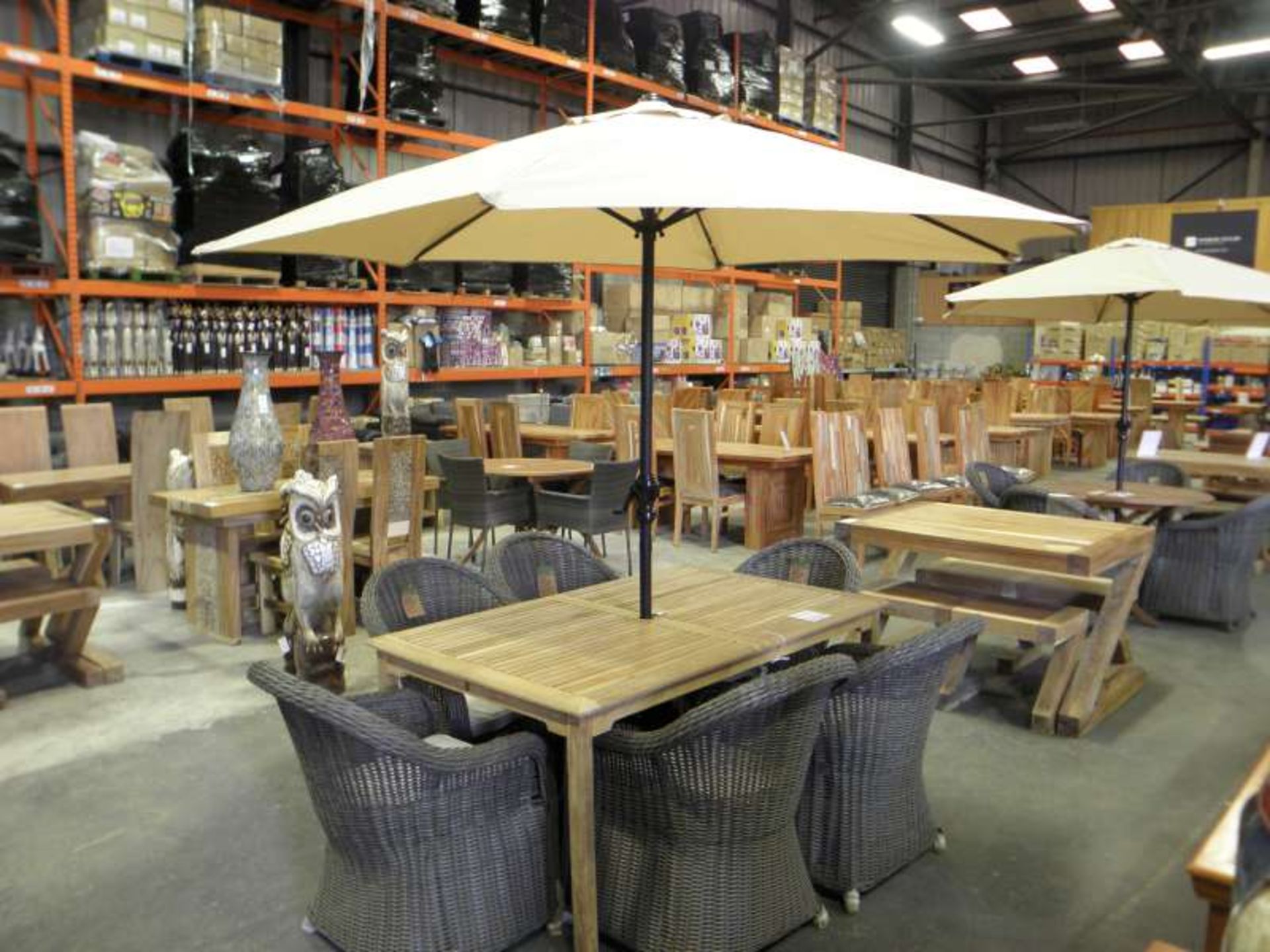 BRAND NEW MALMO 6 SEATER RECTANGULAR TABLE WITH 6 X CUSHION MILAZZO CHAIRS AND A PARASOL ( SAMPLE )