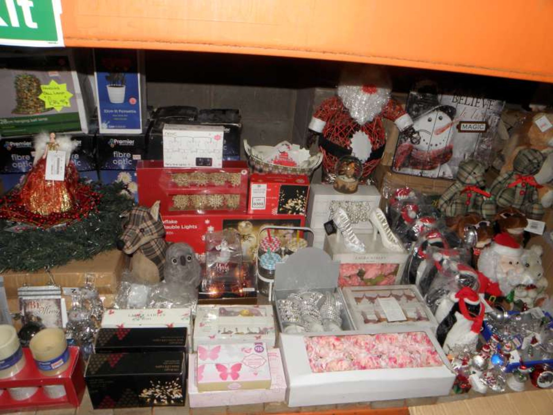 PREMIER CHRISTMAS LOT CONTAINING LED CANDLES, LIGHTS, BAUBLES, SNOW GLOBE, HANGING BELL LAMP,