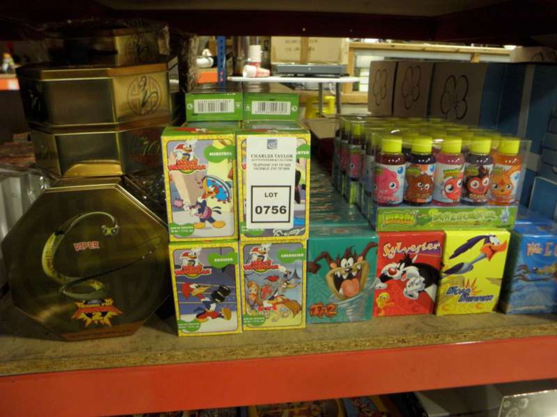 LOT CONTAINING 194 X 50 ML LOONEY TUNES EDT, 24 X KUNG FU PANDA GIFT SETS30 X 50 ML MOSHI MONSTER