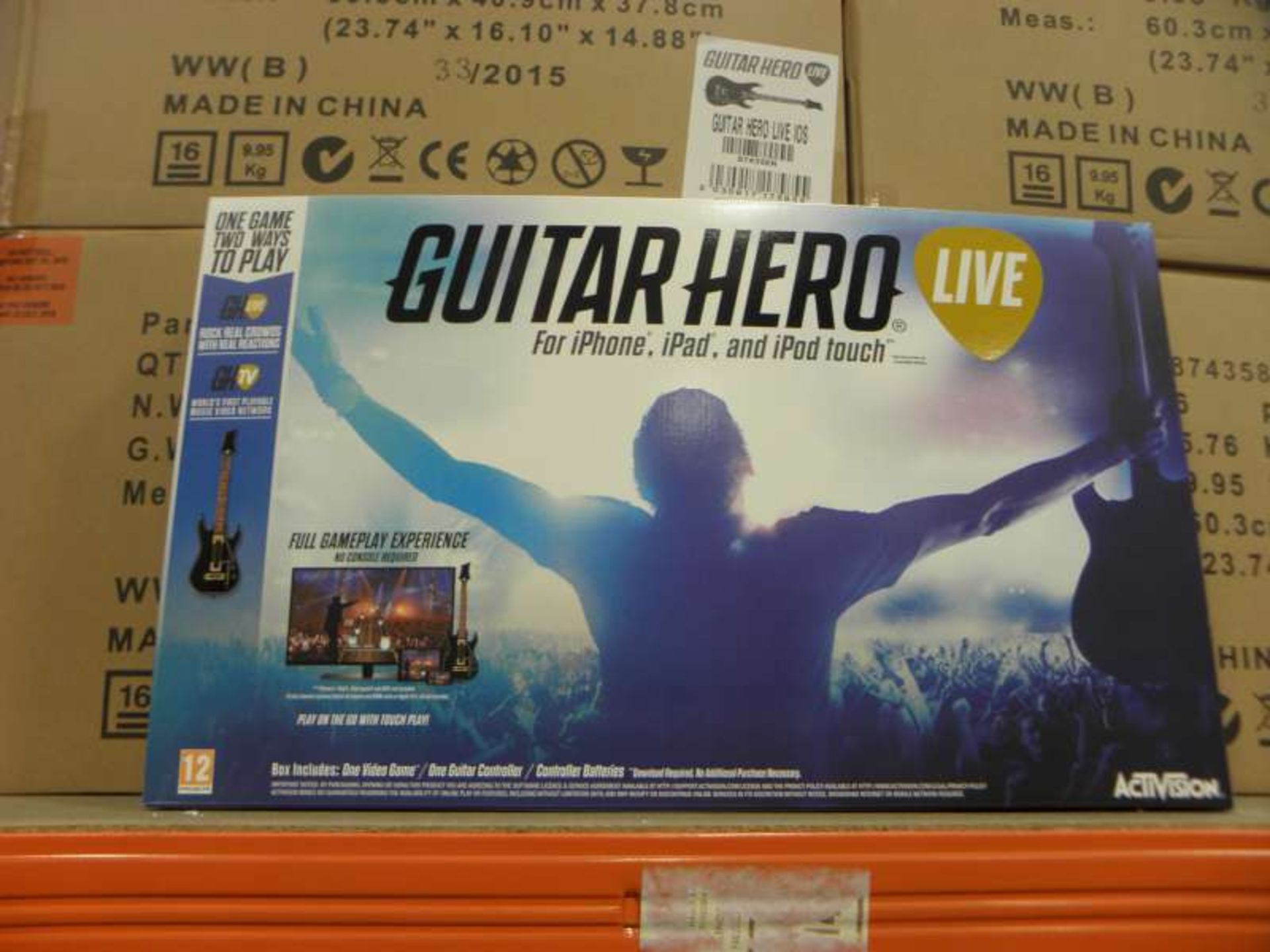 30 X GUITAR HERO LIVE FOR IPHONE, IPAD, IPOD IN 5 BOXES ( REQUIRE BATTERYS )