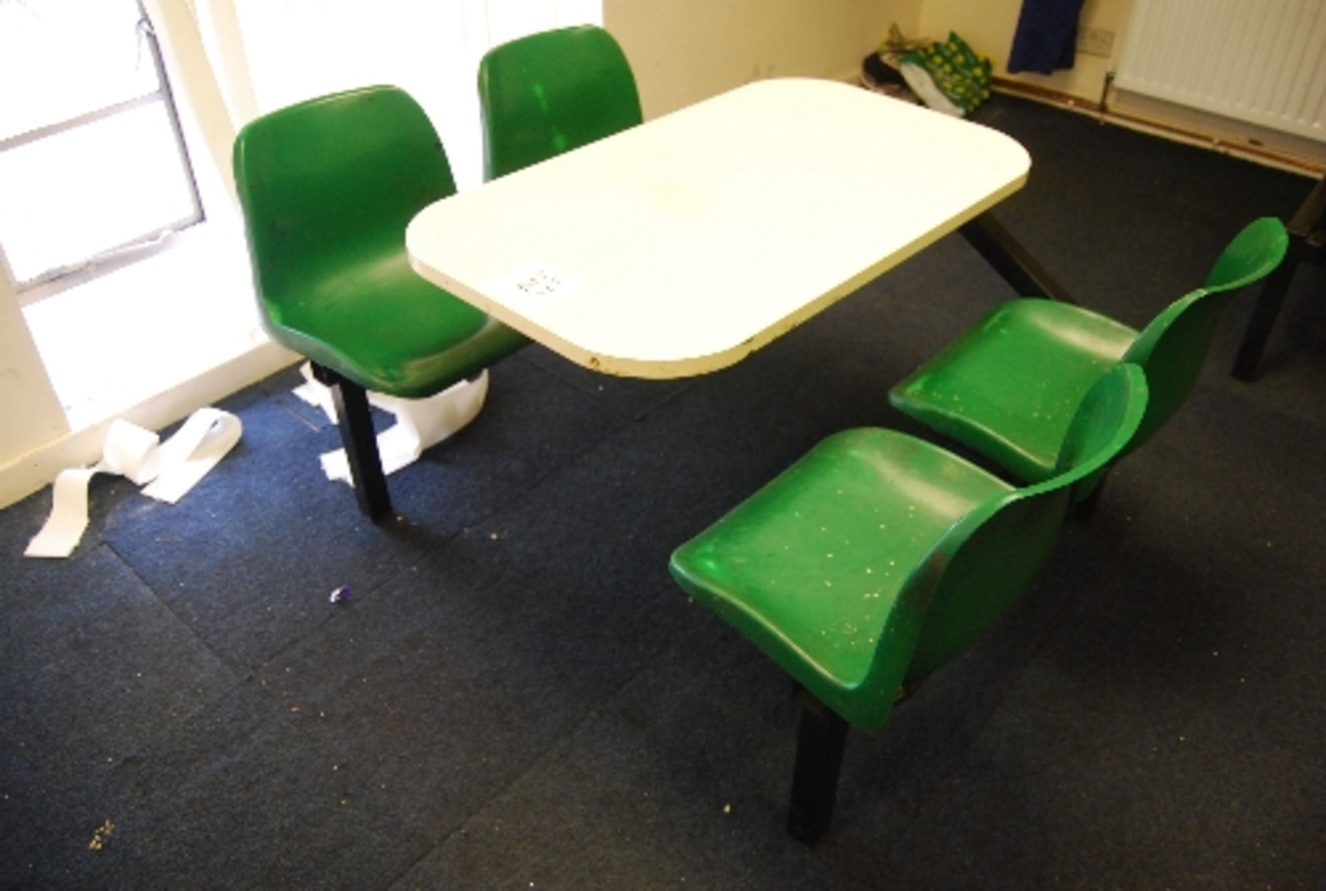 Single table and 4 chair canteen module