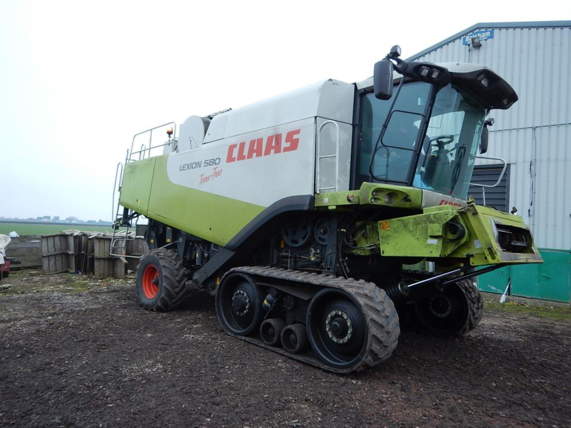 2004 CLAAS Lexion 580 Terra-Trac COMBINE HARVESTER Fitted with Claas Vario V900 Auto-Contour - Image 3 of 8