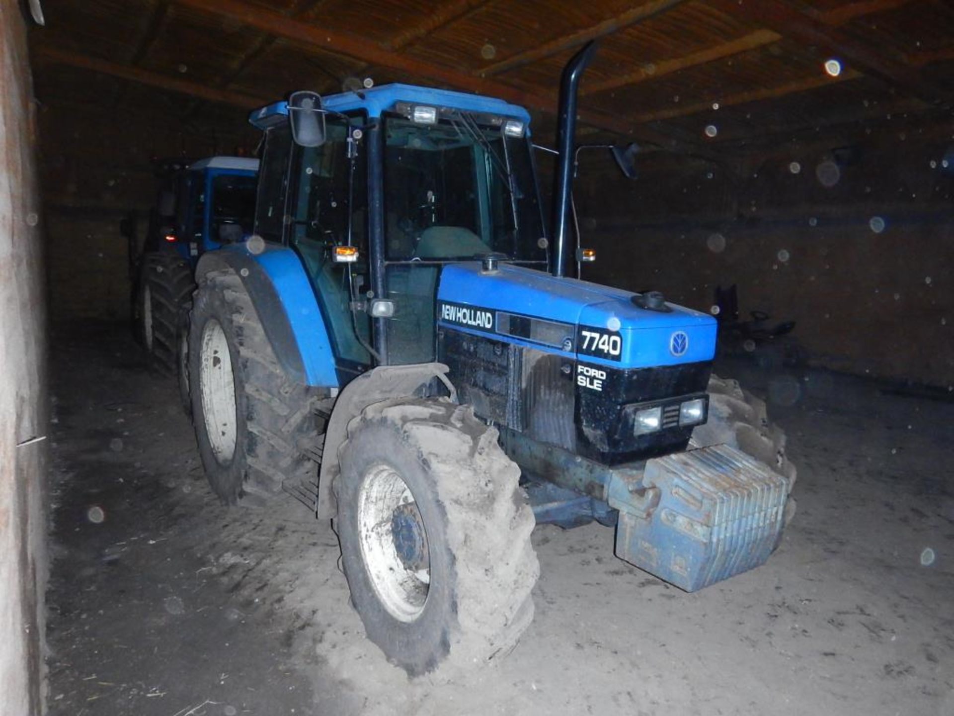 1998 NEW HOLLAND 7740 4wd TRACTOR Fitted with front weights and puh on 420/85R38 rear and 14.9R24 - Image 3 of 7