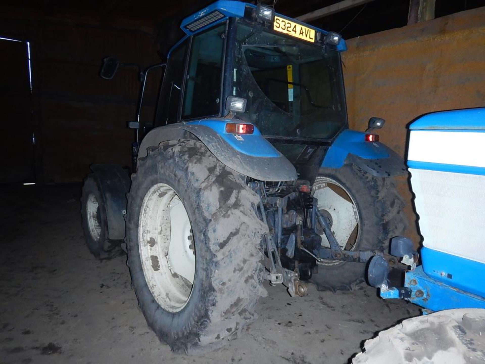 1998 NEW HOLLAND 7740 4wd TRACTOR Fitted with front weights and puh on 420/85R38 rear and 14.9R24 - Image 4 of 7