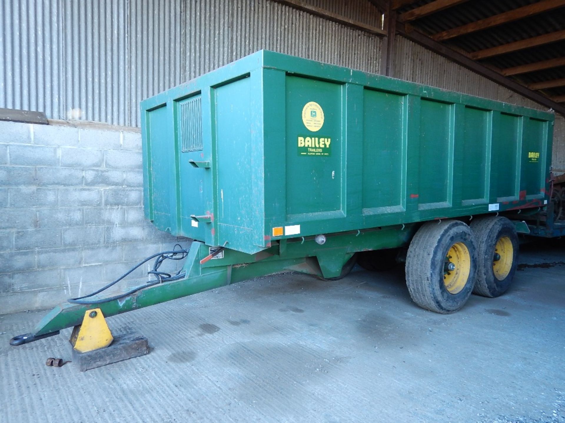 1994 Bailey 11tonne tandem axle steel monocoque tipping trailer with manual tailgate on 385/65R22.