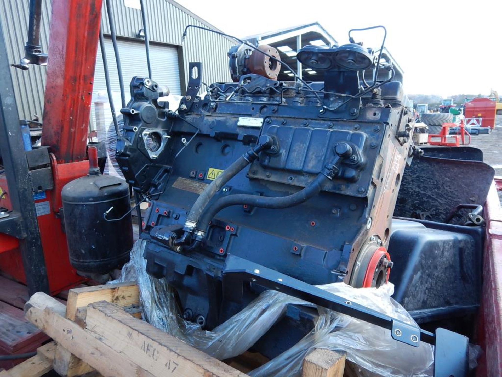 Massey Ferguson 6290 engine with accident damage to casting