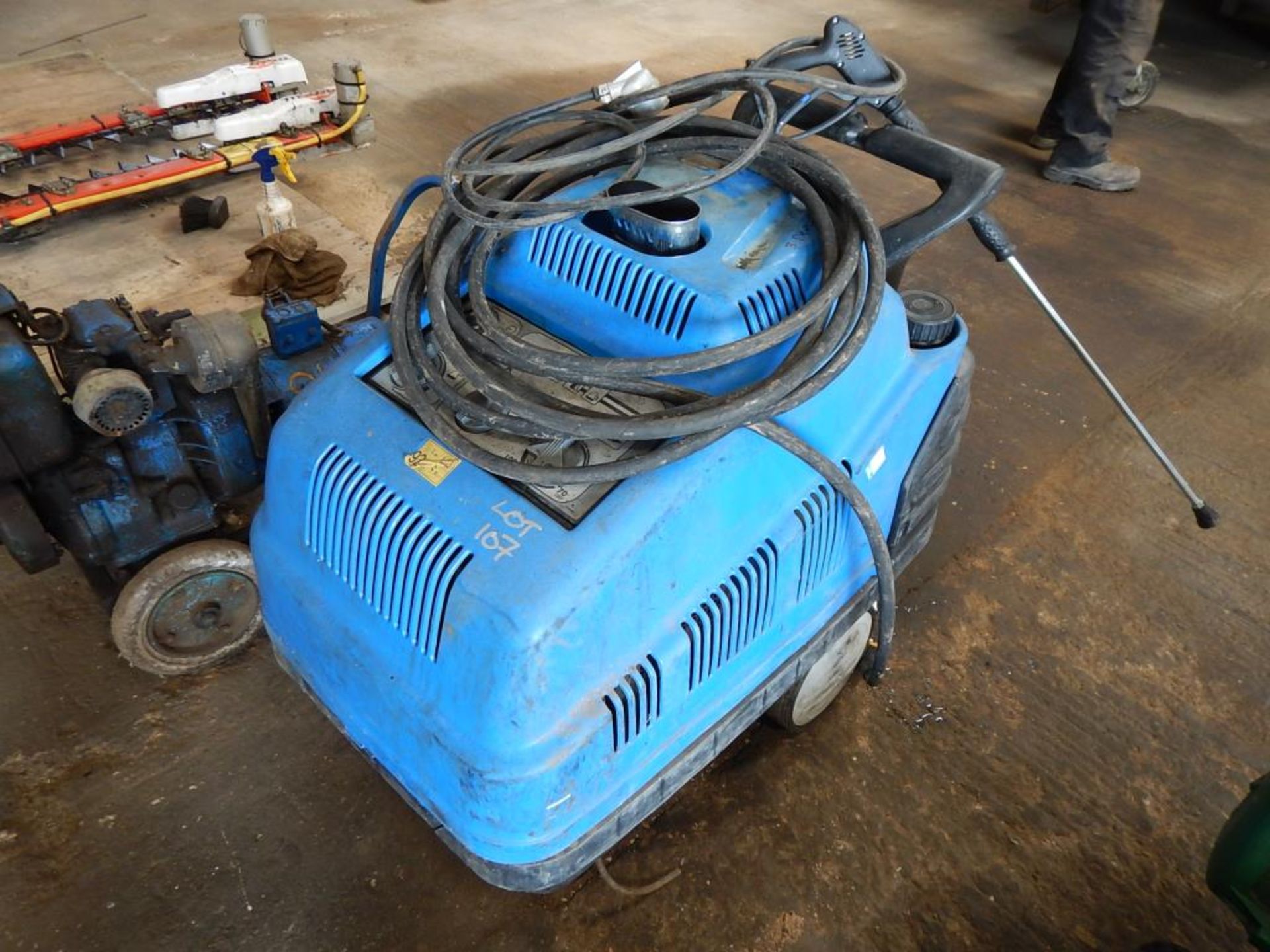 Hot/cold pressure washer, 3phase