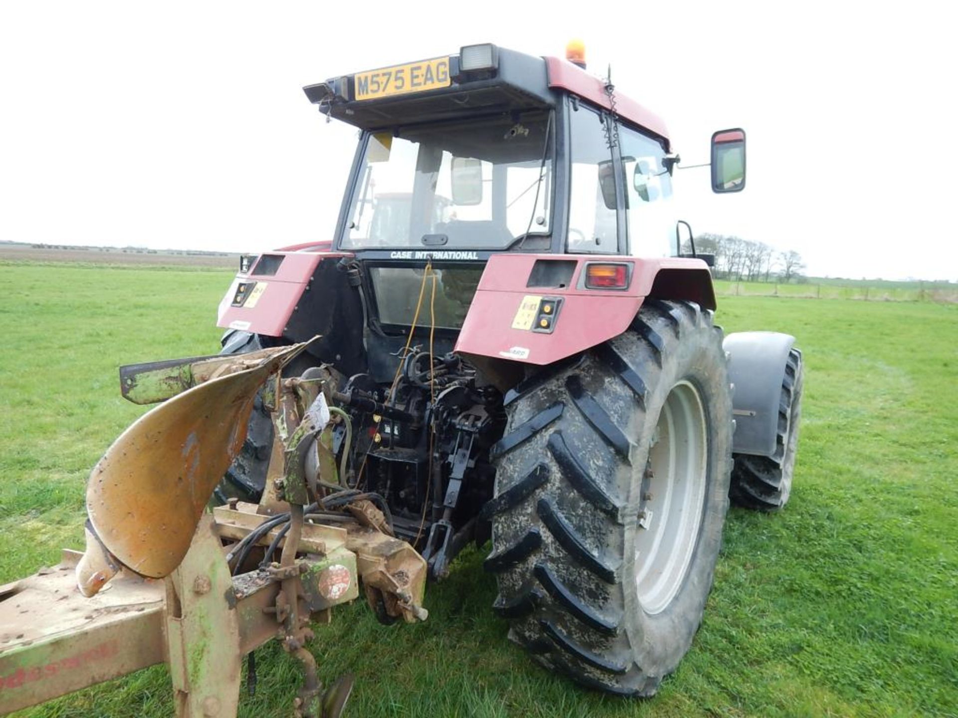 CASE IH 5150 Powershift 4wd TRACTOR Fitted with front linkage, front weights and frame on 600/ - Image 3 of 6