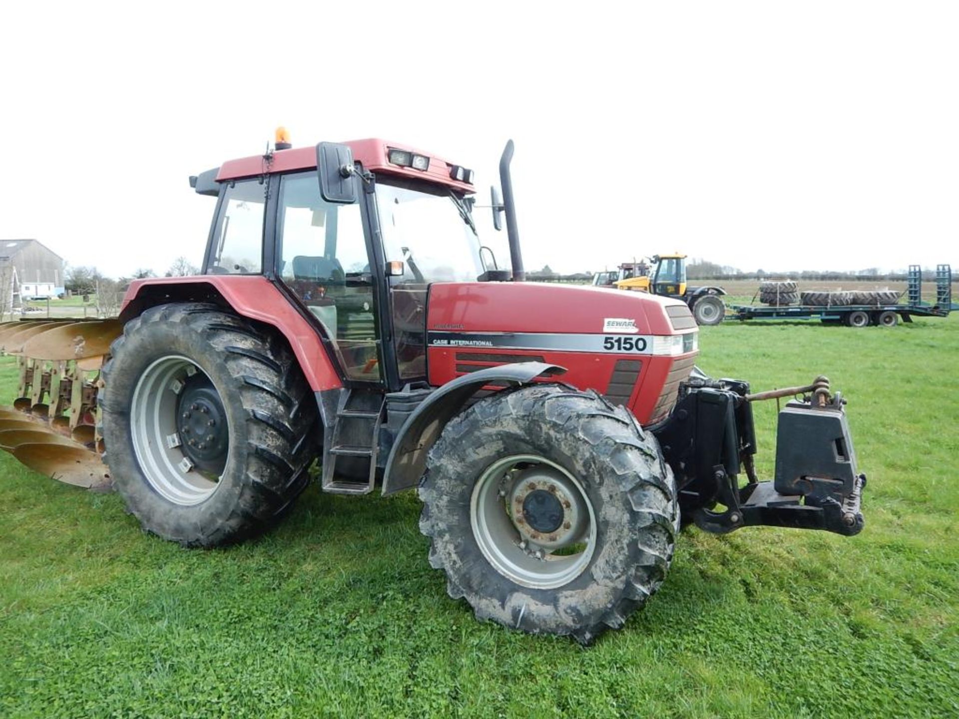 CASE IH 5150 Powershift 4wd TRACTOR Fitted with front linkage, front weights and frame on 600/ - Image 2 of 6