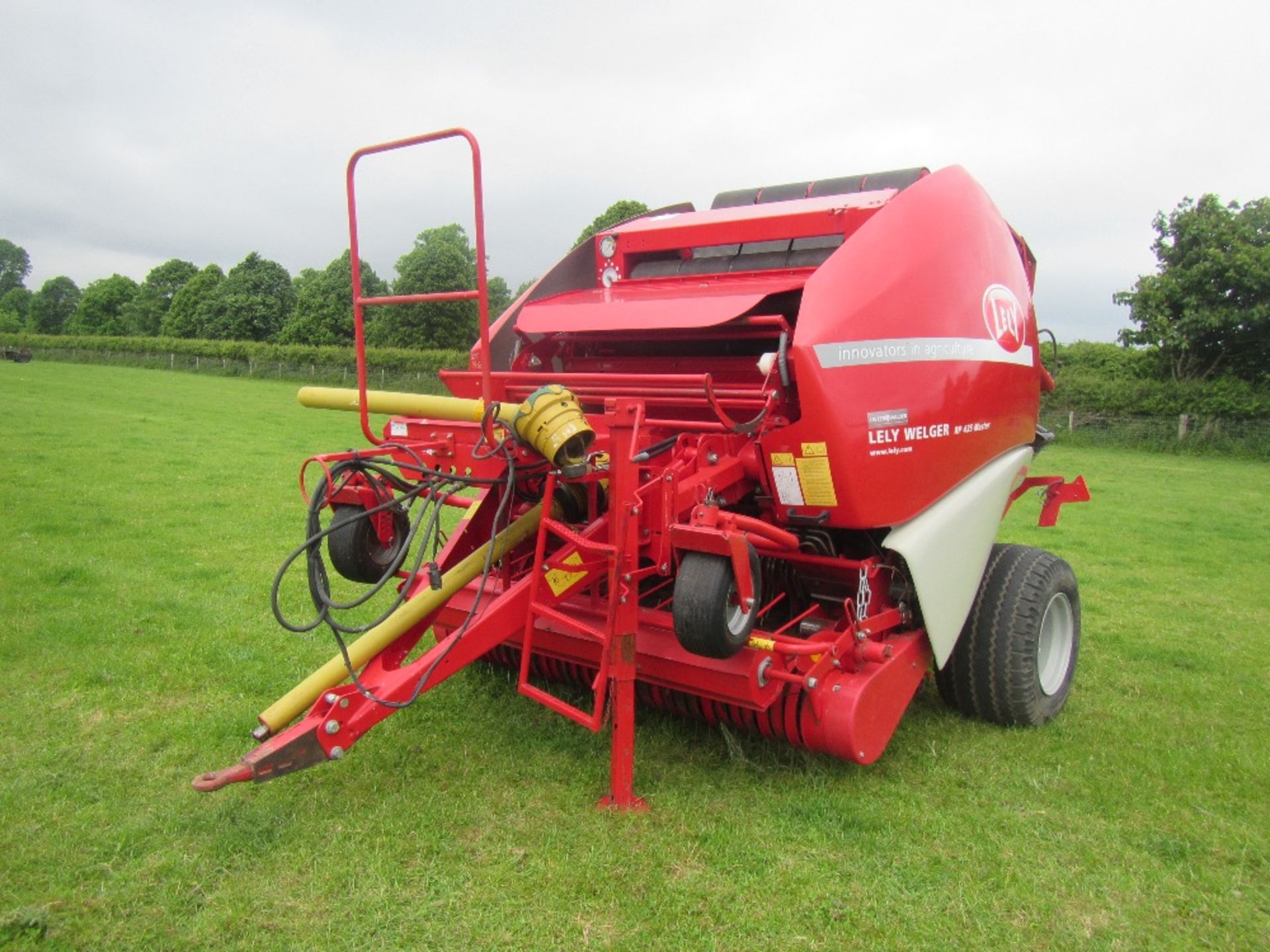 2010 Lely Welger RP435 single axle Master round baler, auto lube, wide pick up, fitted with chopper - Image 2 of 6